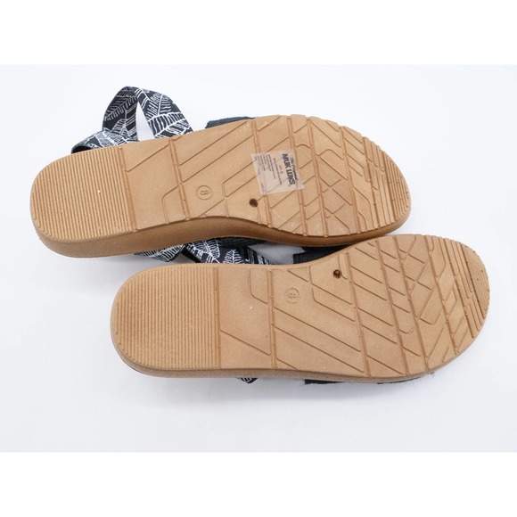 Muk Luks Womens 8 Sandals Black Stretch Fabric Ankle Strap Flat Open Toe Pull On - Picture 10 of 10